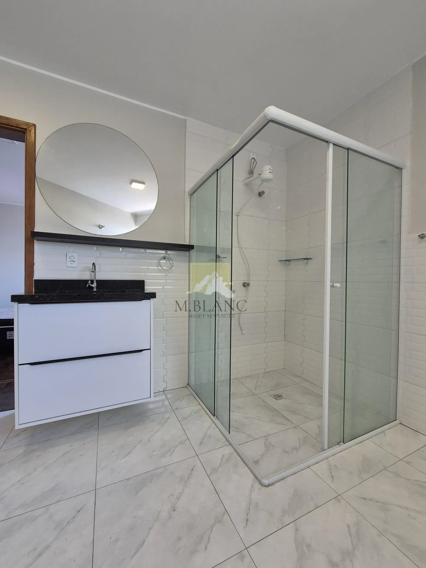 Washing machine in a 2-bedroom apartment, 120 m² — photo 15