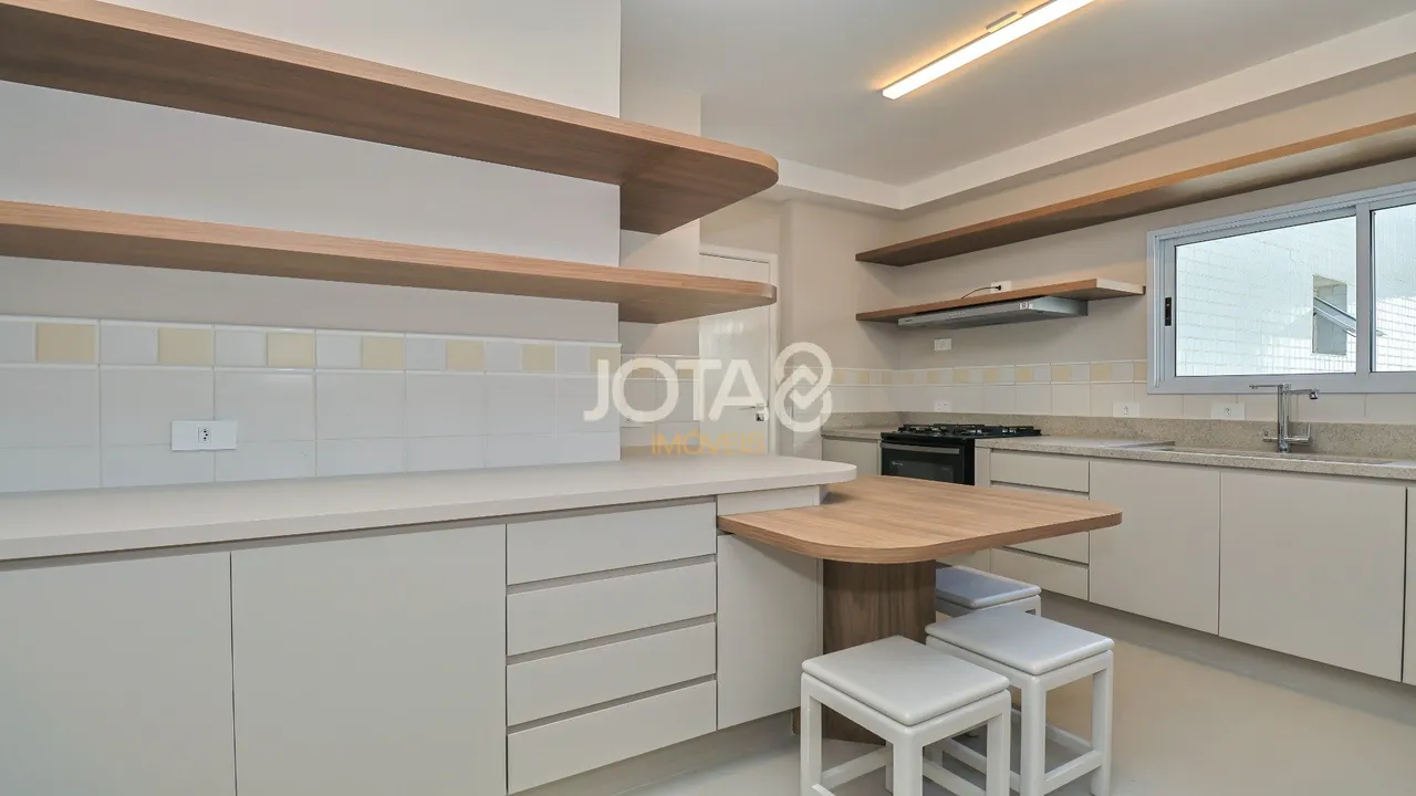Apartamento de 3 dormitorios, 136 m² y 2 plazas — photo 8