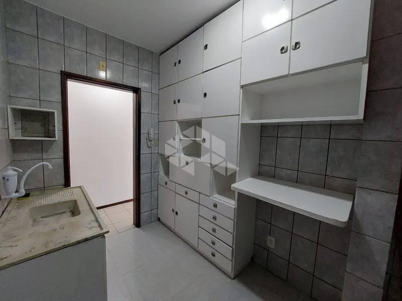 Квартира з 1 спальнею 51 м² з окремою кухнею — photo 4