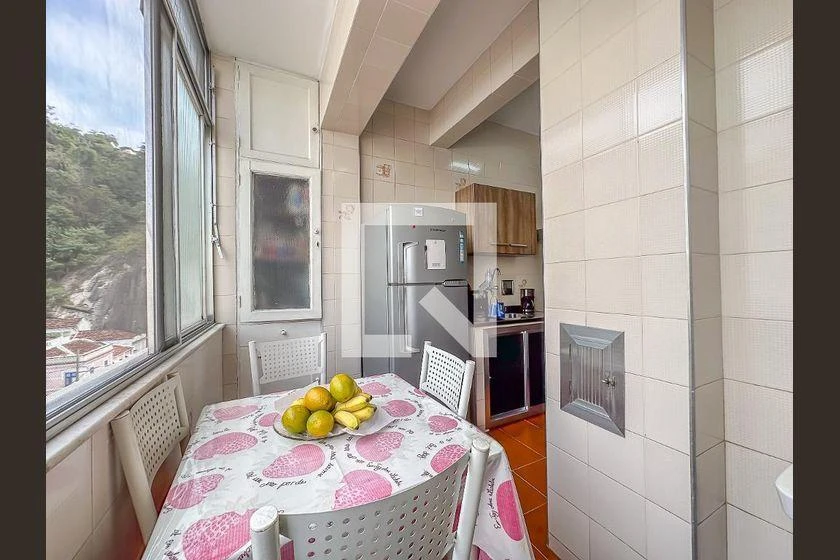 Furnished 86 m² apartment with 2 bedrooms and balcony — photo 38