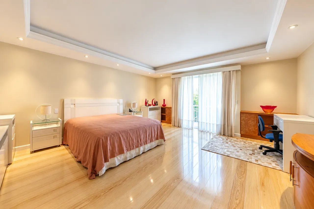 5 quartos e lava-louças: casa de 922 m² — photo 10