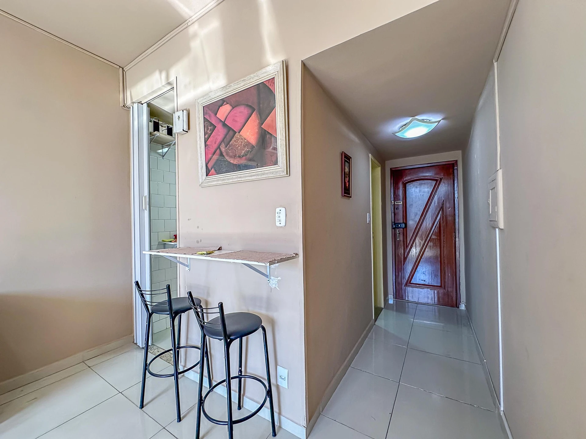 Furnished studio with a kitchenette and 1 bathroom — photo 20
