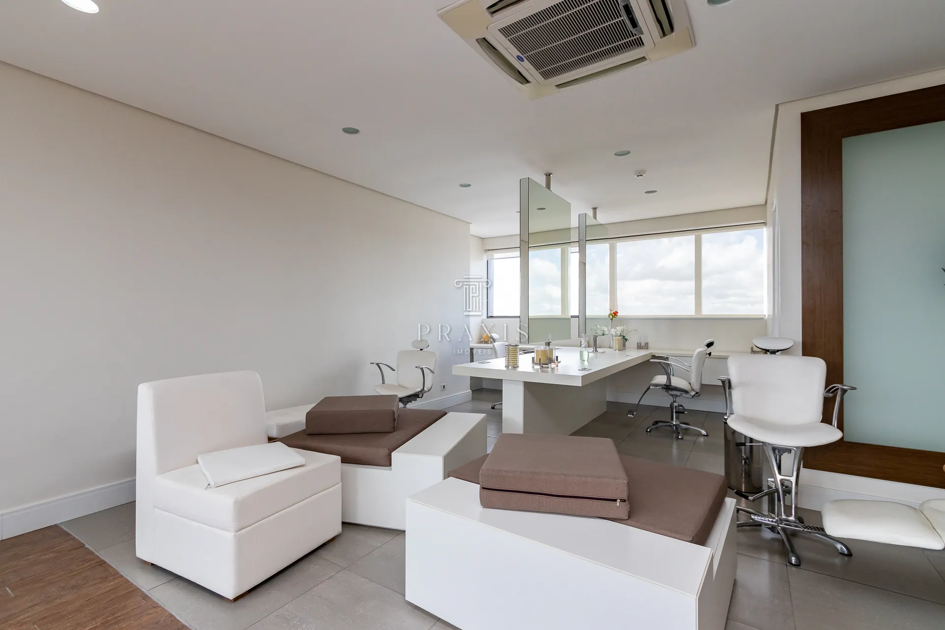 2-bedroom apartment with a home office — photo 62