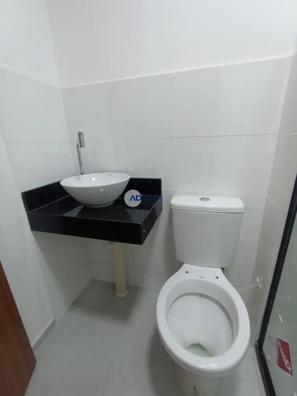 Apartamento de 2 quartos com 40 m² e banheiro moderno — photo 6