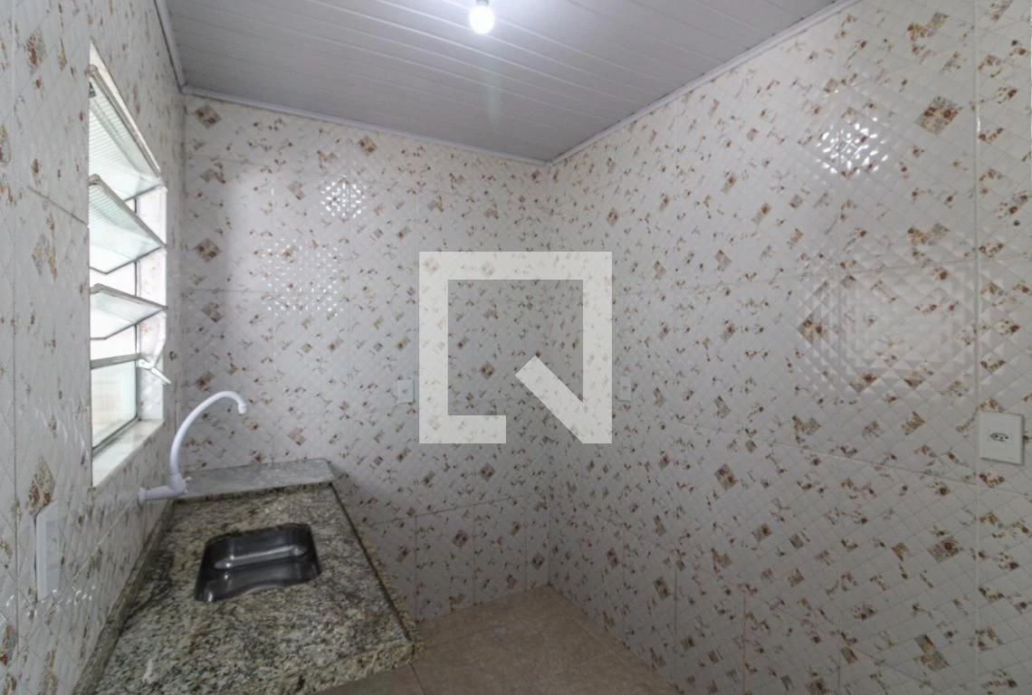 Unfurnished house with 1 bedroom and 1 bathroom — photo 2