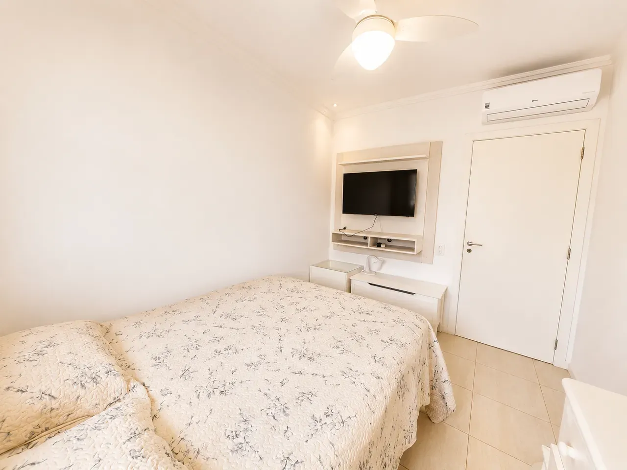 Apartamento amueblado de 3 dormitorios con suite y 2 plazas — photo 7