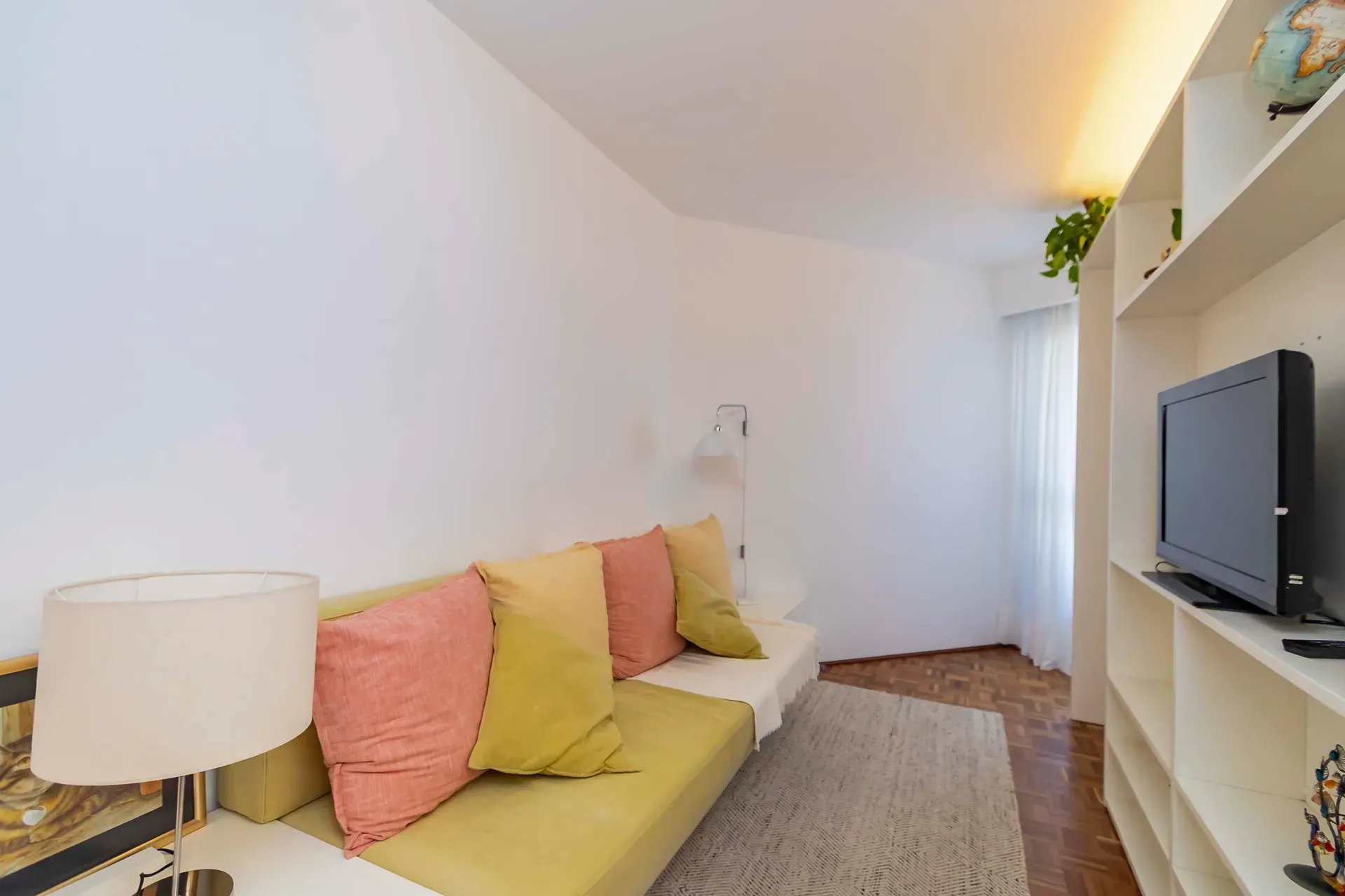 Furnished apartment, 32 m², with a dryer — photo 32