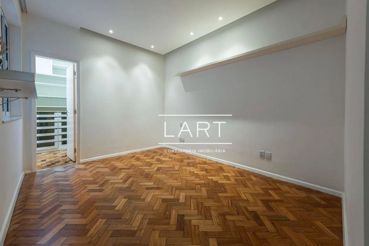 4-bedroom apartment with 5 bathrooms, 210 m² — photo 5