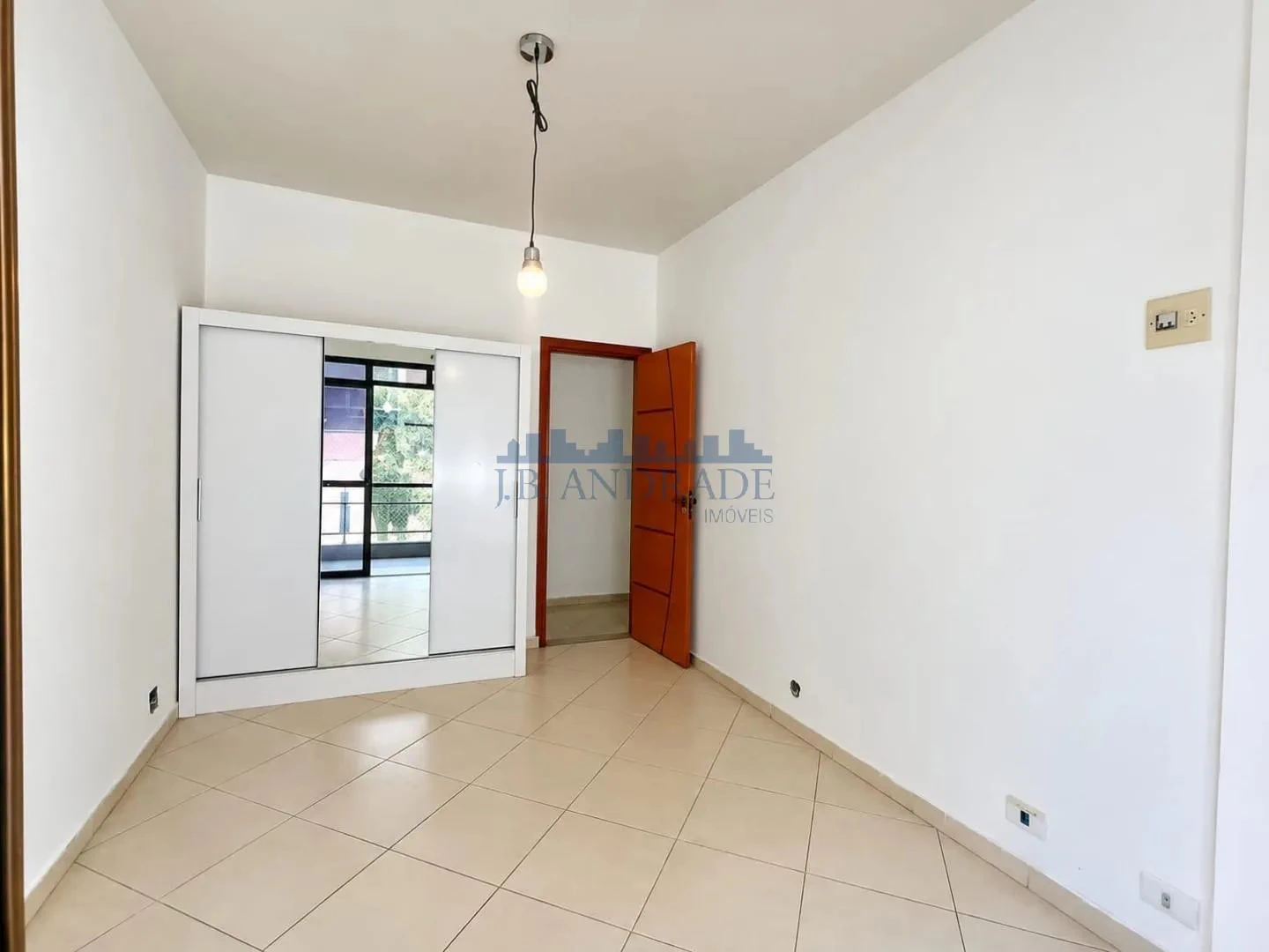 Apartamento de 3 quartos, sendo 1 suíte, 122 m² — photo 5