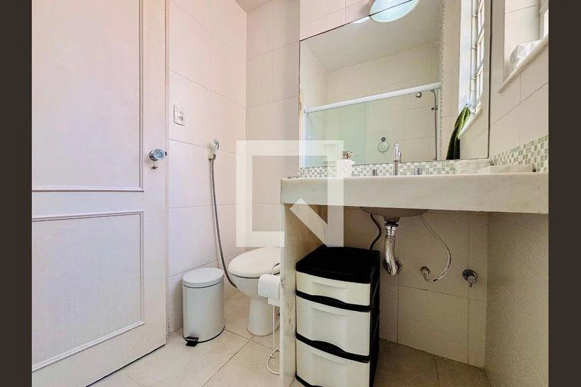 Furnished apartment, 348 m², with a glass-enclosed balcony — photo 16