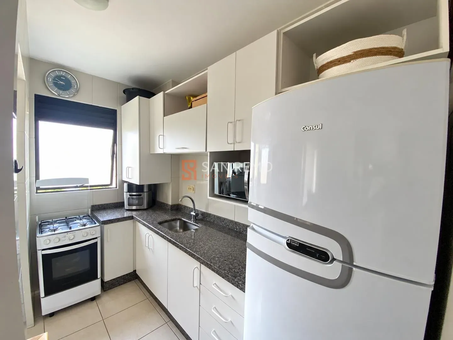 2-bedroom apartment with a washing machine — photo 2