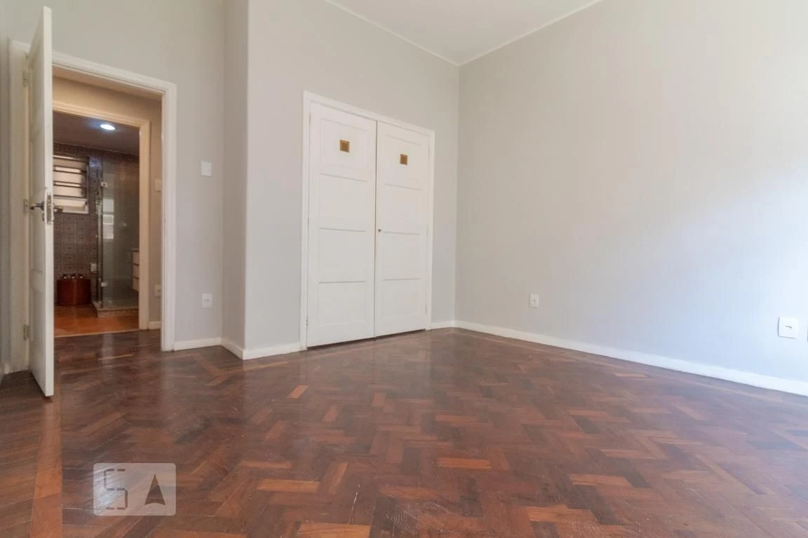 Apartment, 200 m², with a bathtub — photo 20