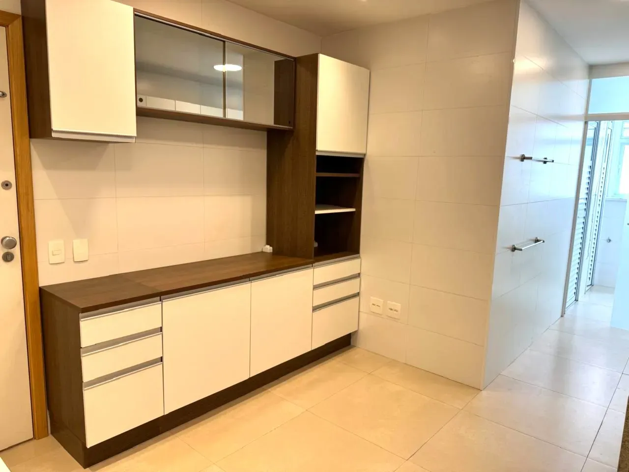 97 m² apartment with 2 bedrooms and 2 bathrooms — photo 11