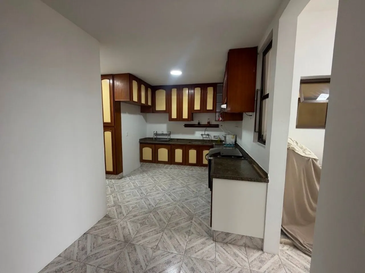 Rental apartment with 4 bedrooms and 4 bathrooms — photo 10