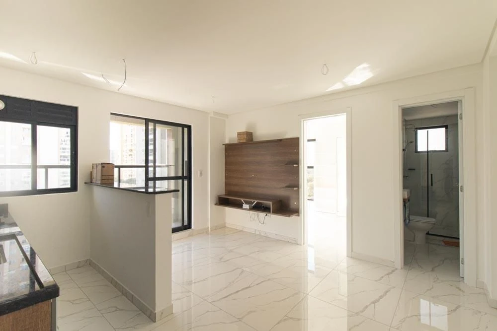 Floor-to-ceiling windows in a one-bedroom apartment, 36 m² — photo 5