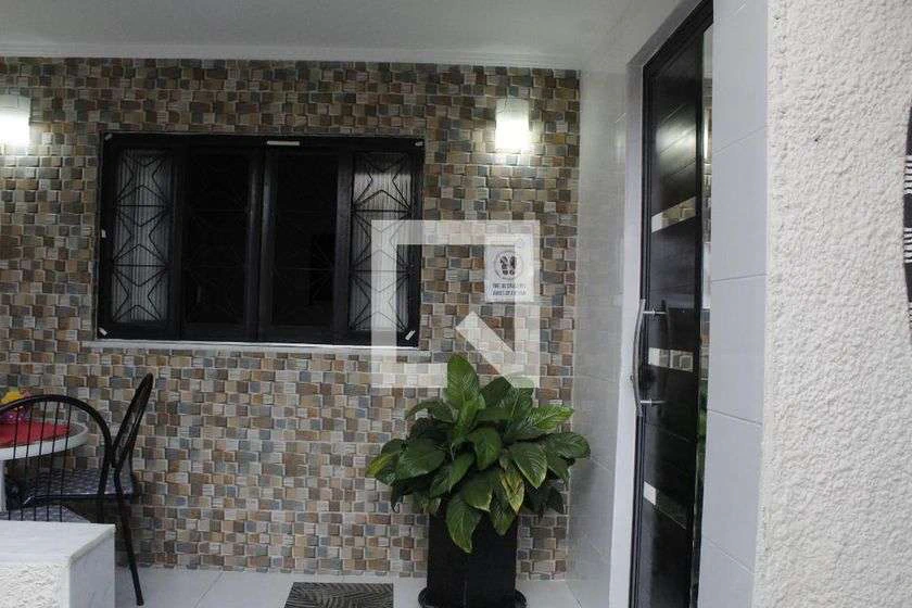 Furnished 225 m² house with 3 bedrooms and 8 parking spots — photo 11