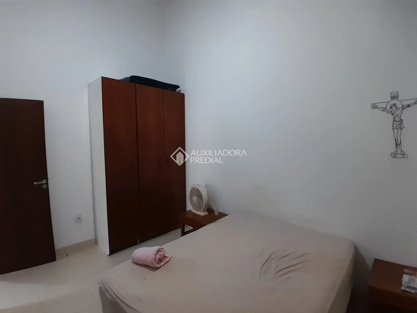 Unfurnished 4-bedroom house with 2 bathrooms and 860 m² — photo 24