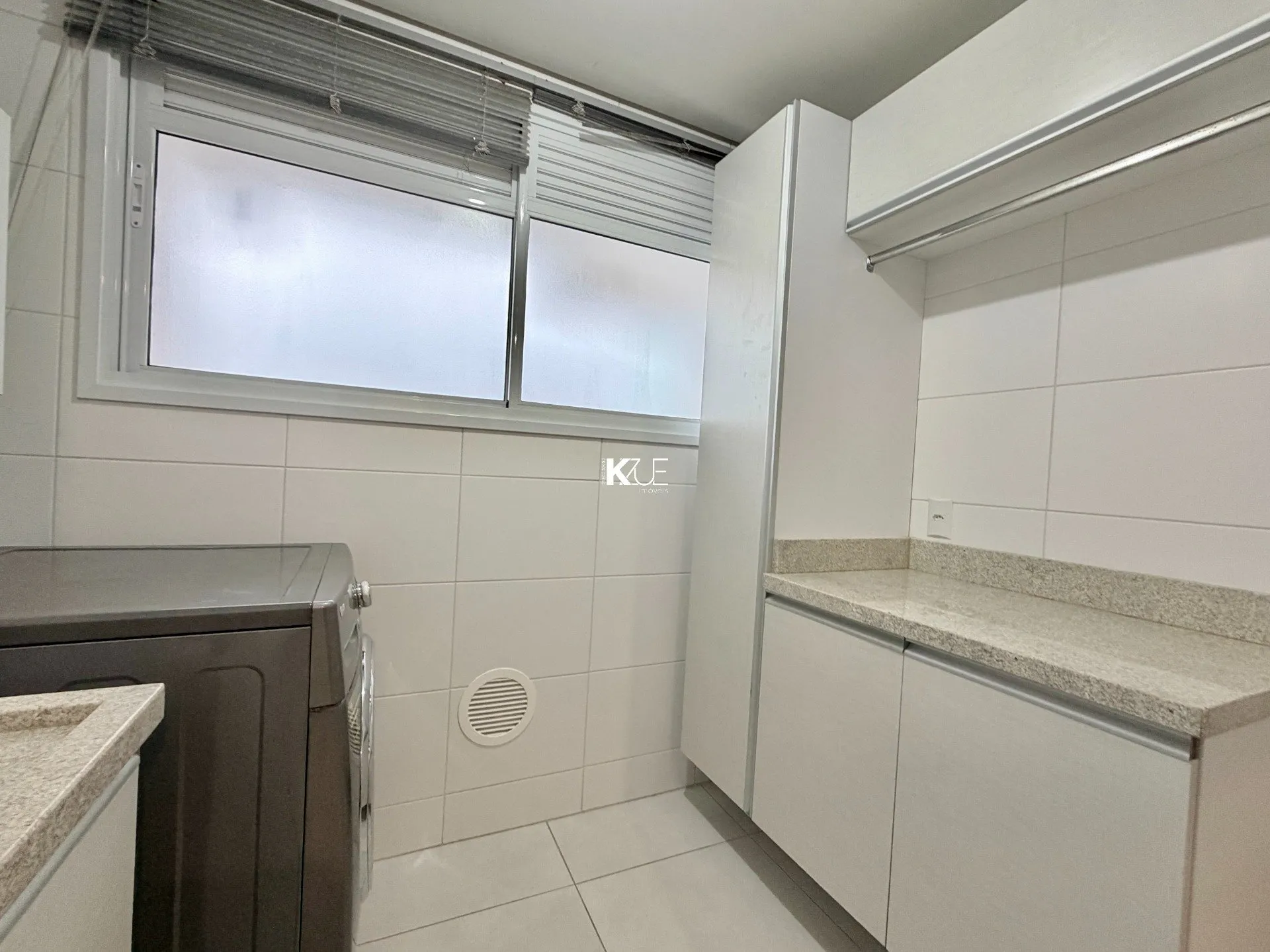 Furnished apartment, 111 m², with a water view — photo 21