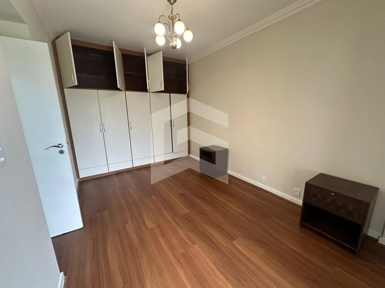 1 quarto e piso de madeira ou laminado: apartamento de 65 m² — photo 7