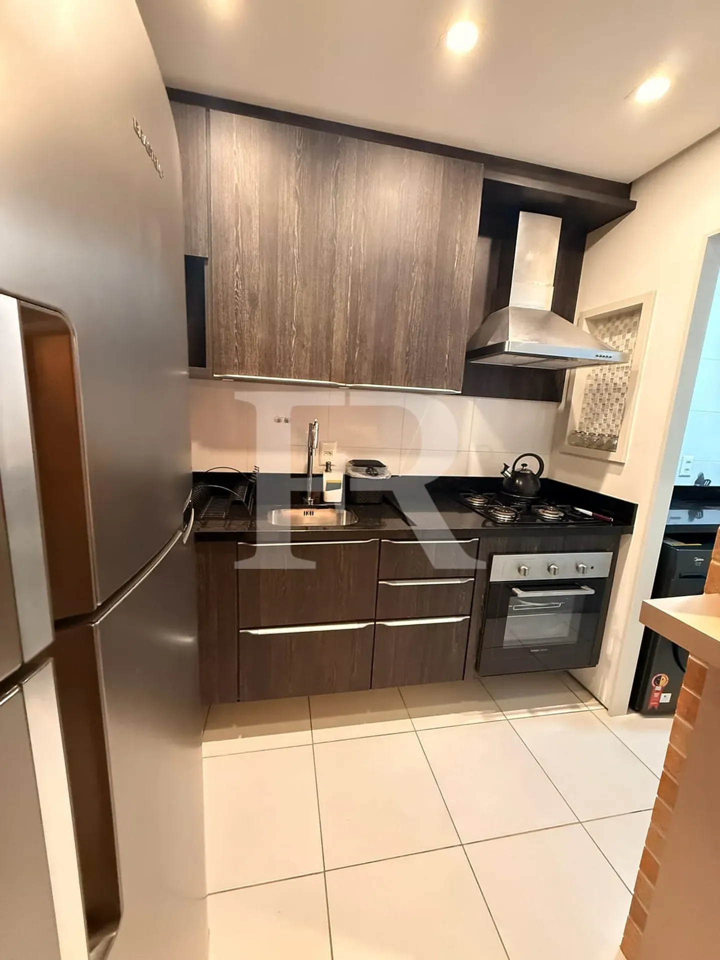 2-bedroom apartment with balcony and charcoal grill — photo 2