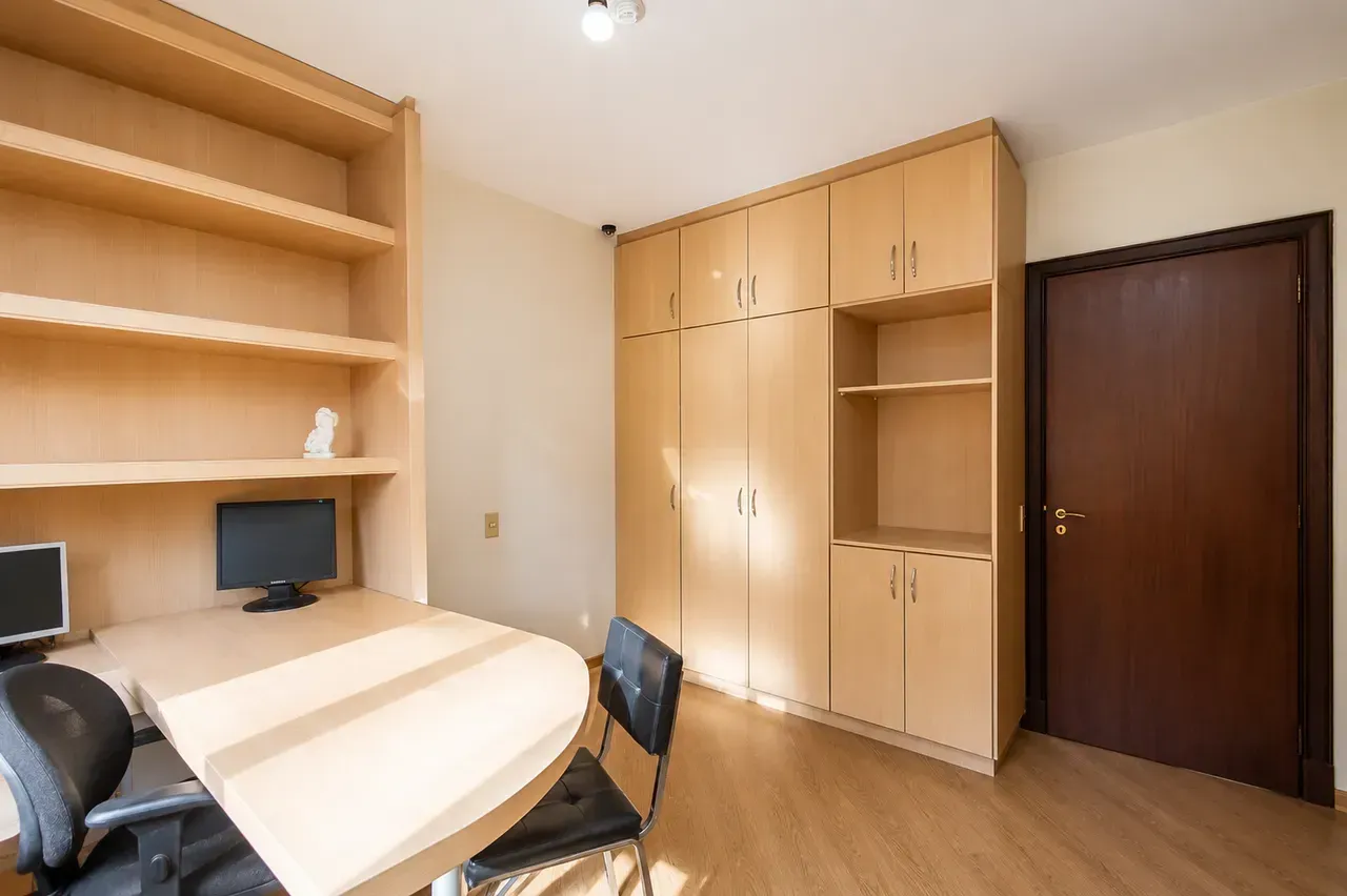 Apartamento de 334 m² com 4 quartos e cozinha a gás — photo 18