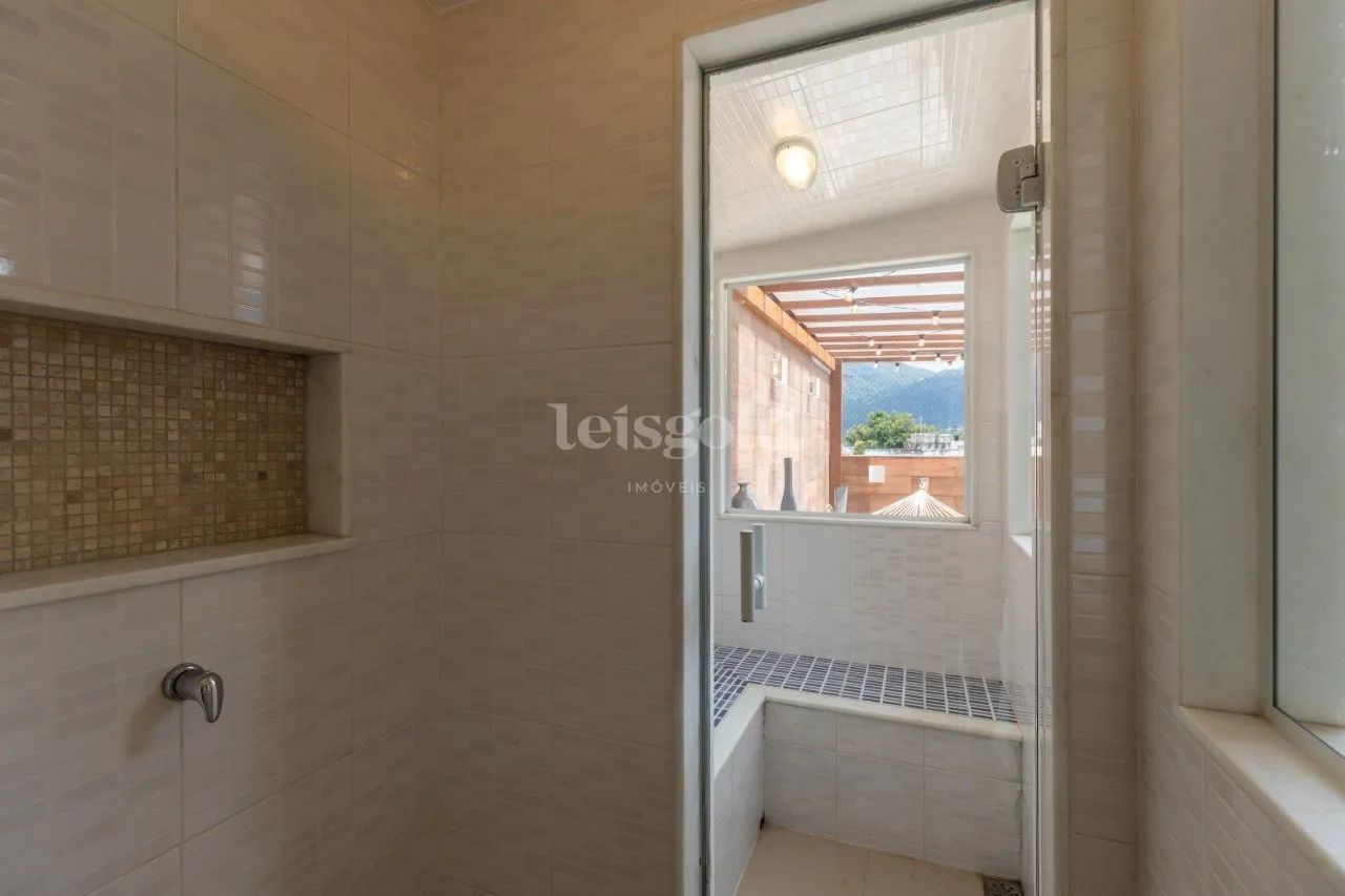 Apartamento sem mobília com 5 quartos e cozinha aberta a gás — photo 18