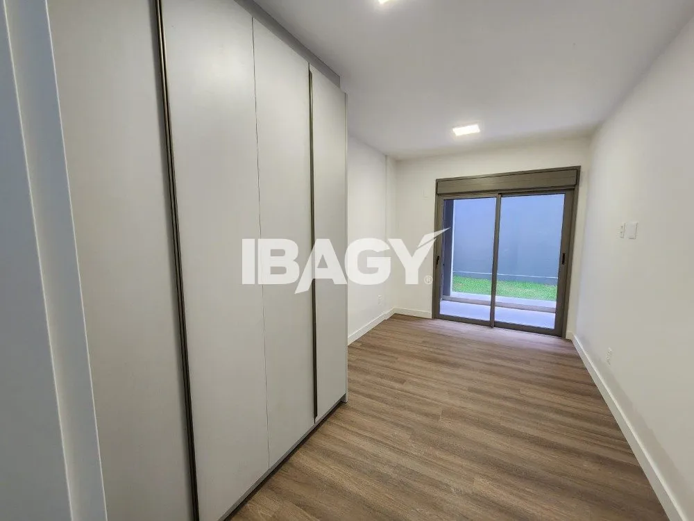 Furnished apartment, 116 m², with a grill on the balcony — photo 12