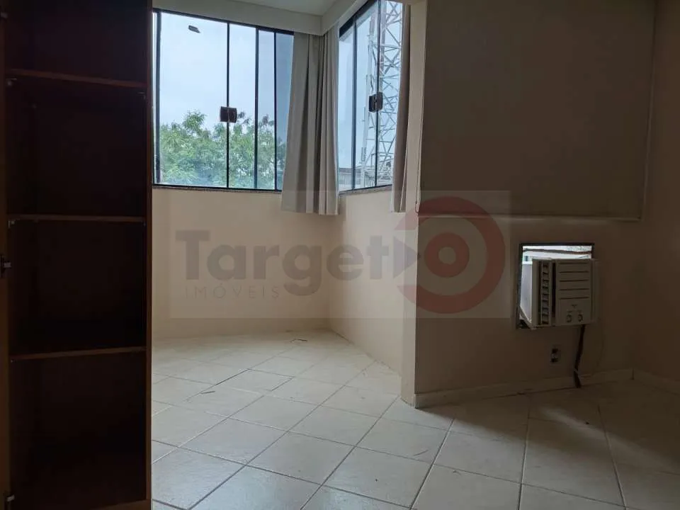 Home office in a 4-bedroom apartment, 230 m² — photo 23