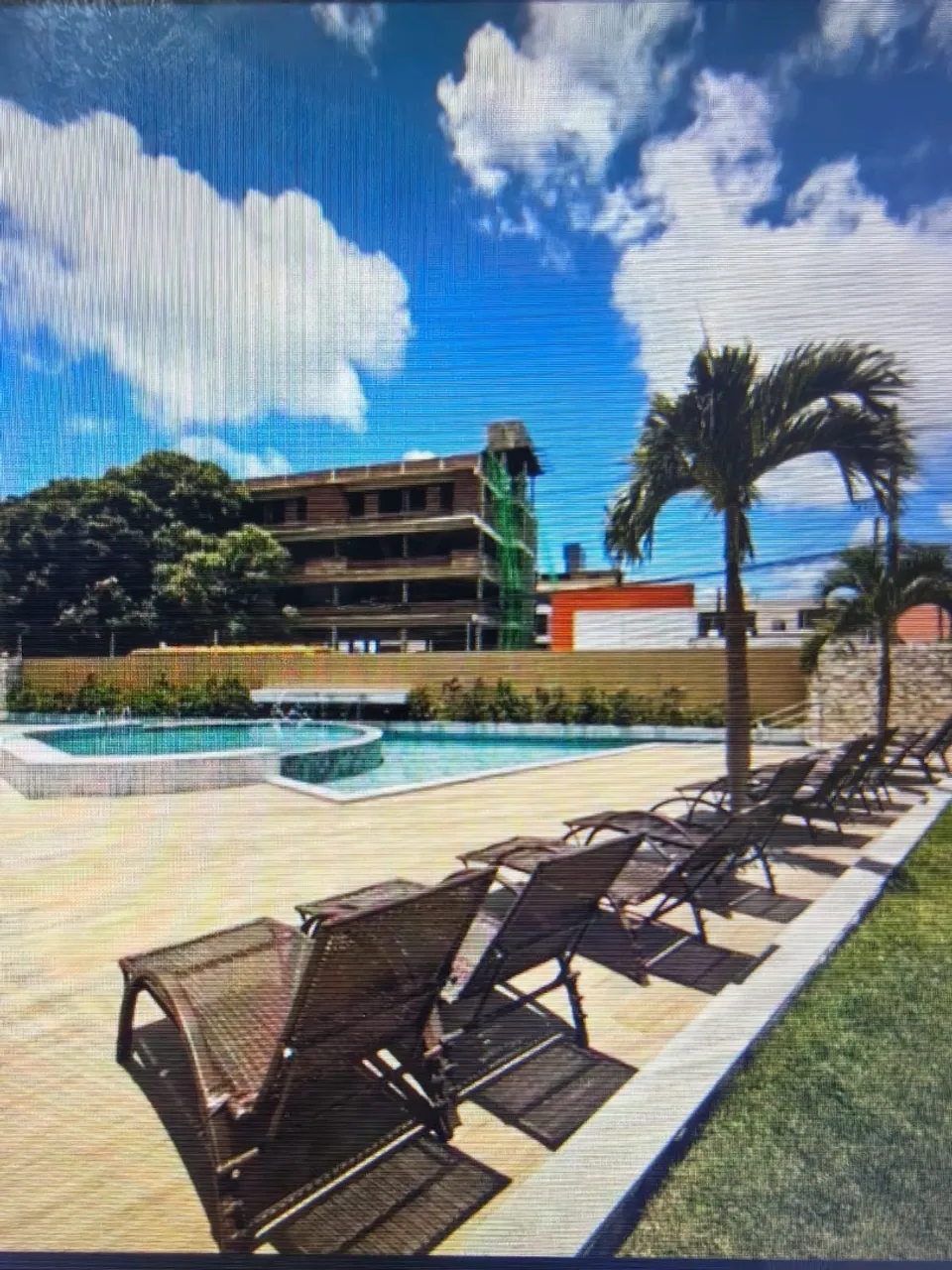 Apartamento de 2 quartos em condomínio com piscina — photo 8