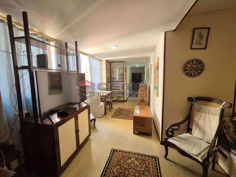 Apartamento mobiliado com 4 quartos e varanda — photo 22