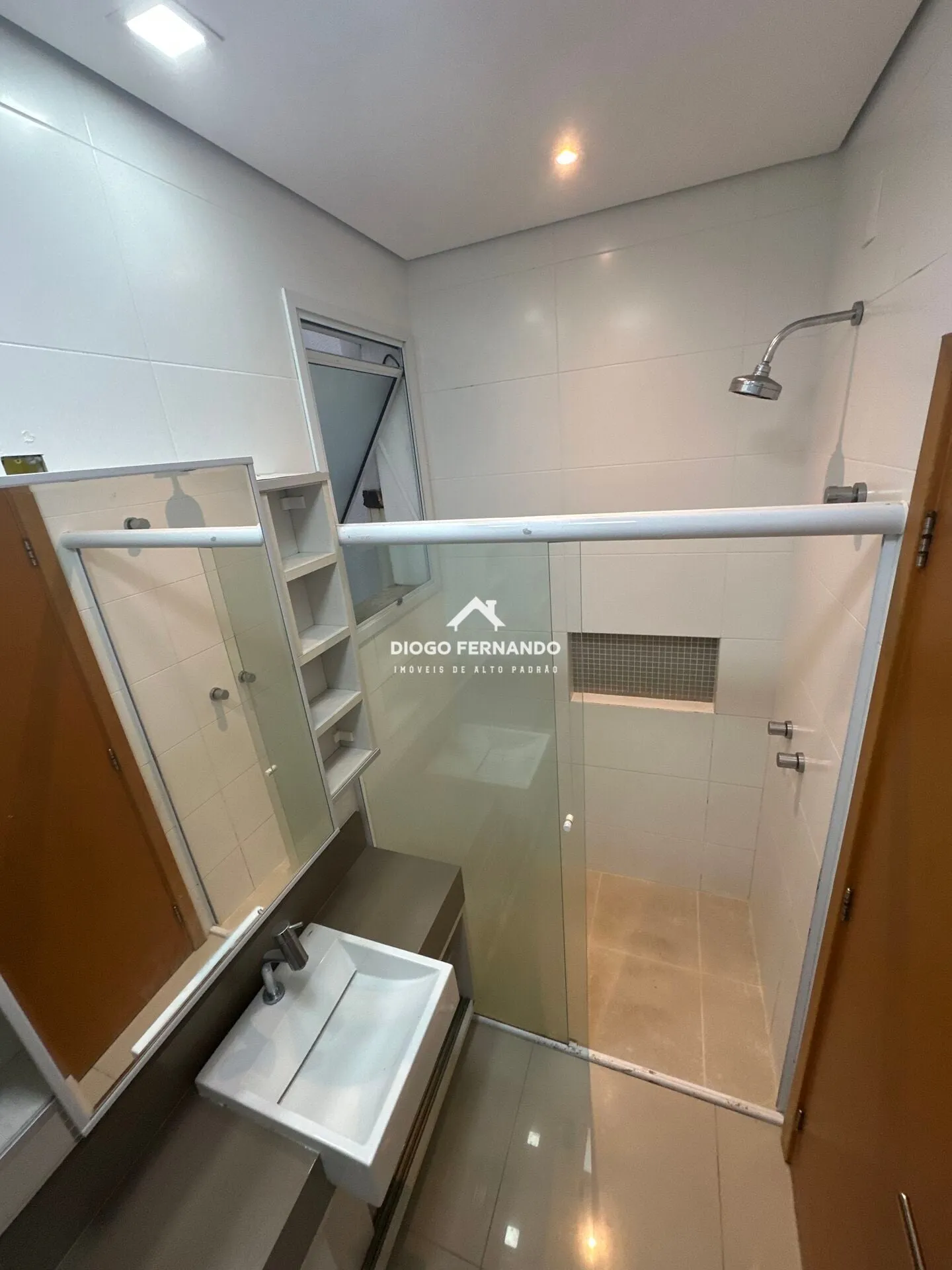 2-bedroom apartment with a glass-enclosed balcony — photo 36