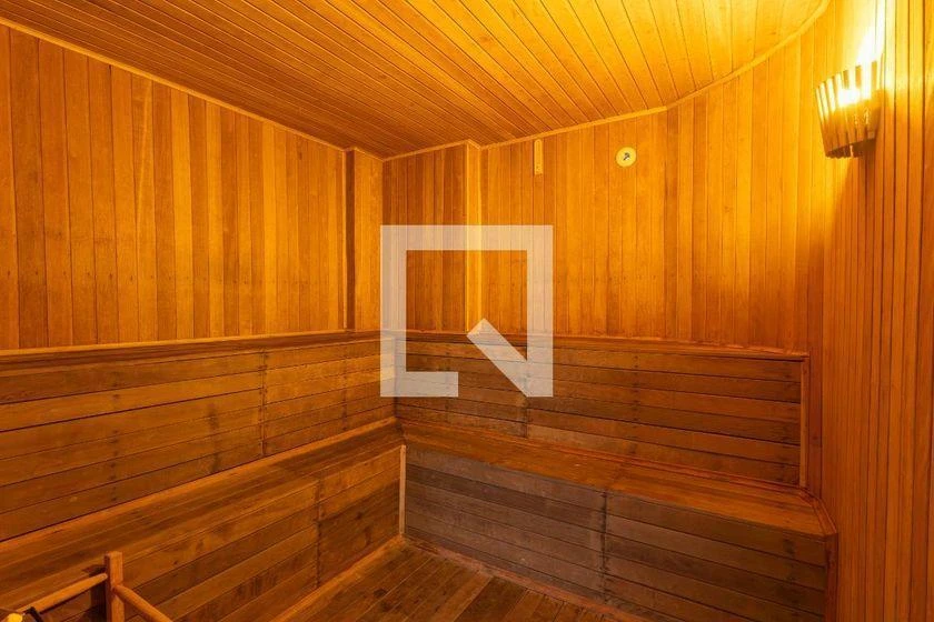 One-bedroom apartment with a home office in Curitiba — photo 38