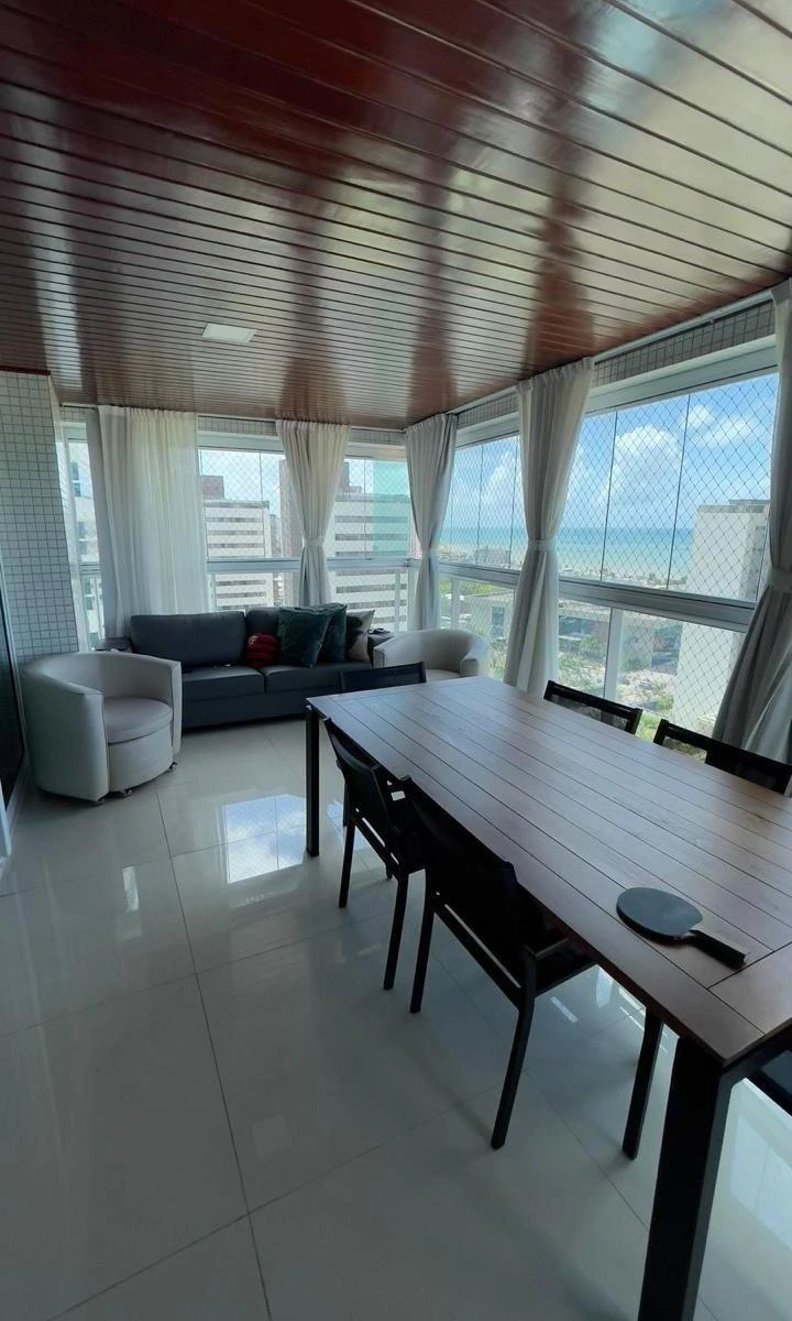 Furnished house with 4 en-suite bedrooms and 481 m² — photo 24