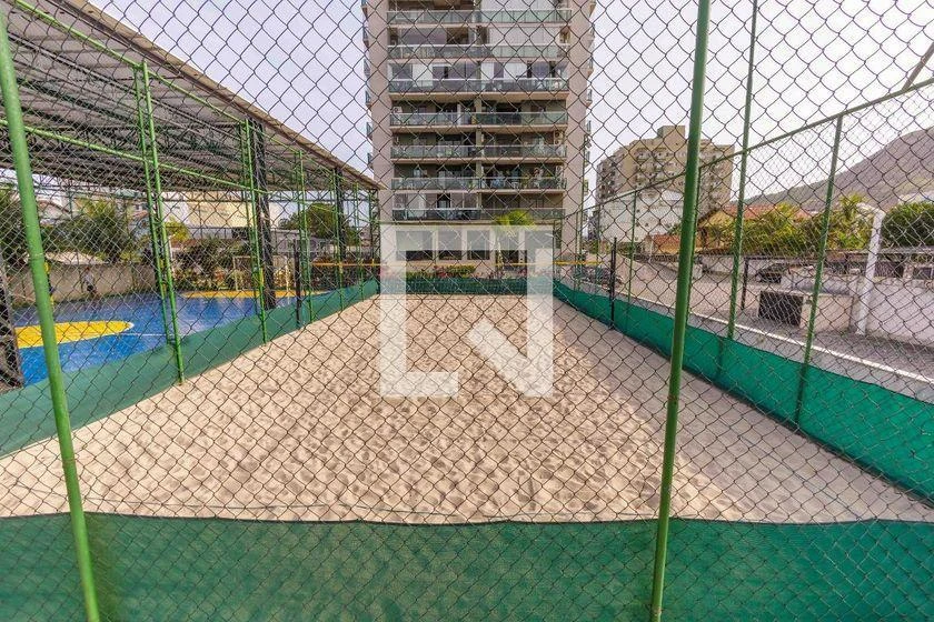 Furnished apartment, 80 m², with a glass-enclosed balcony — photo 6