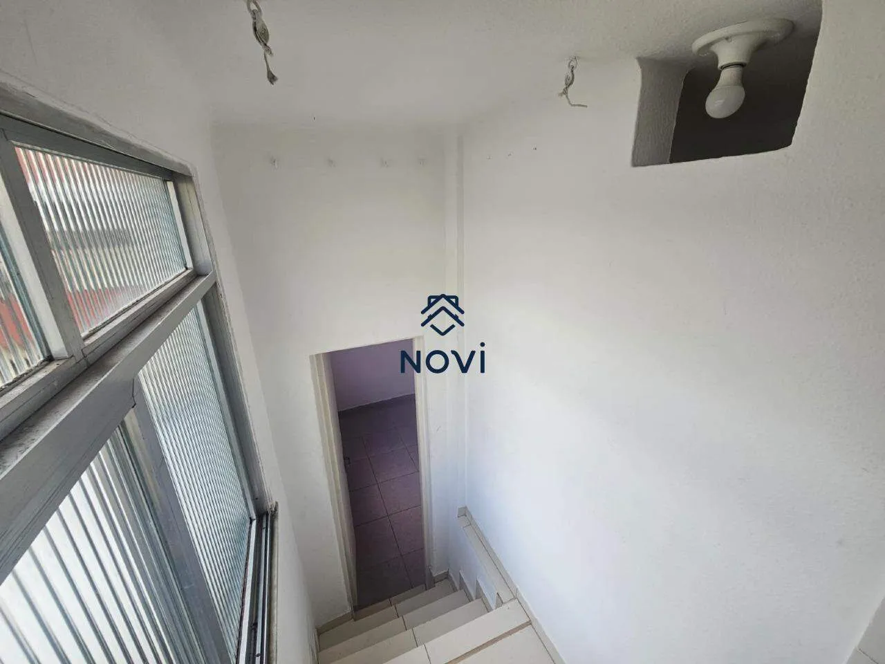 1-bedroom apartment with balcony and 48 m² — photo 19