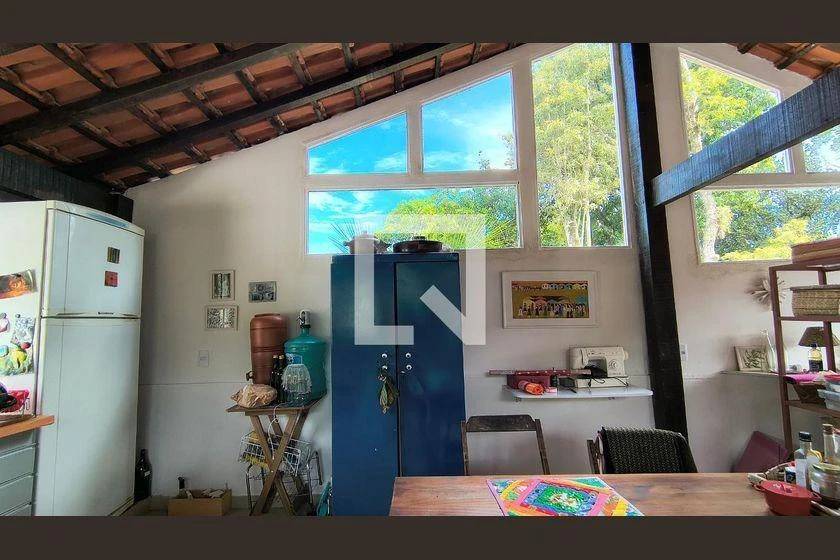 Furnished house, 270 m², with floor-to-ceiling windows — photo 49