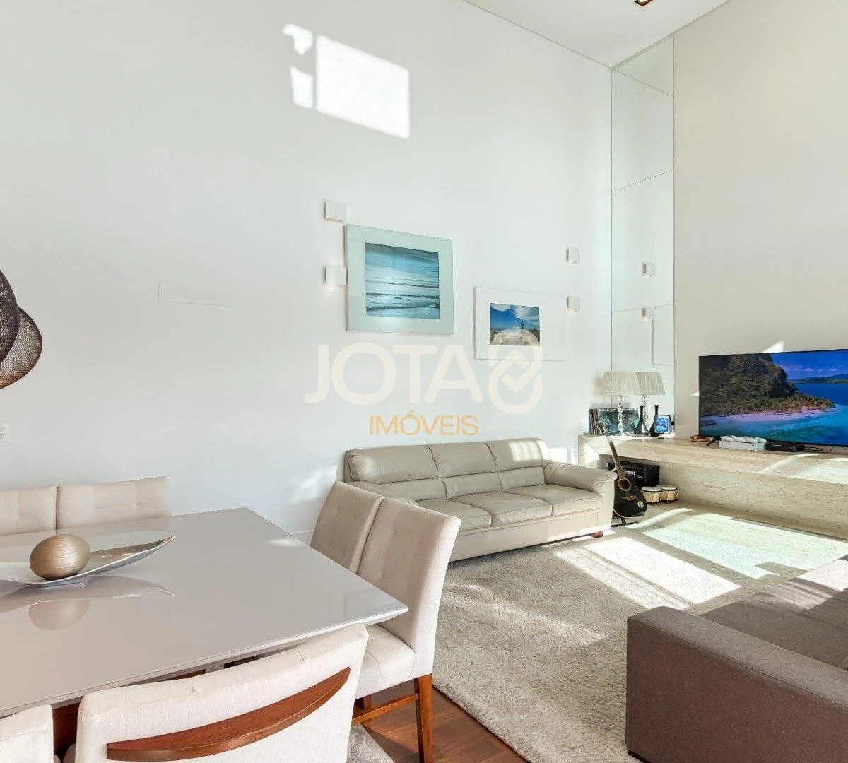 Furnished 4-bedroom apartment with open-plan kitchen — photo 37