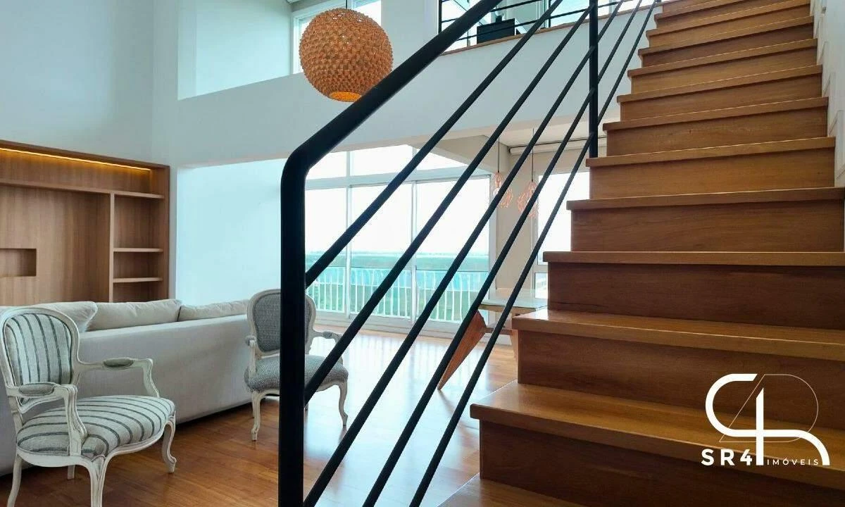 Furnished 186 m² apartment with 4 bedrooms and 2 en-suites — photo 16