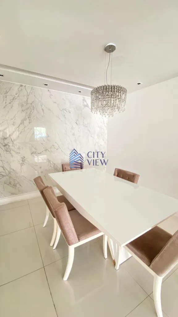 Casa com 3 dormitórios e 4 banheiros de 400 m² — photo 2