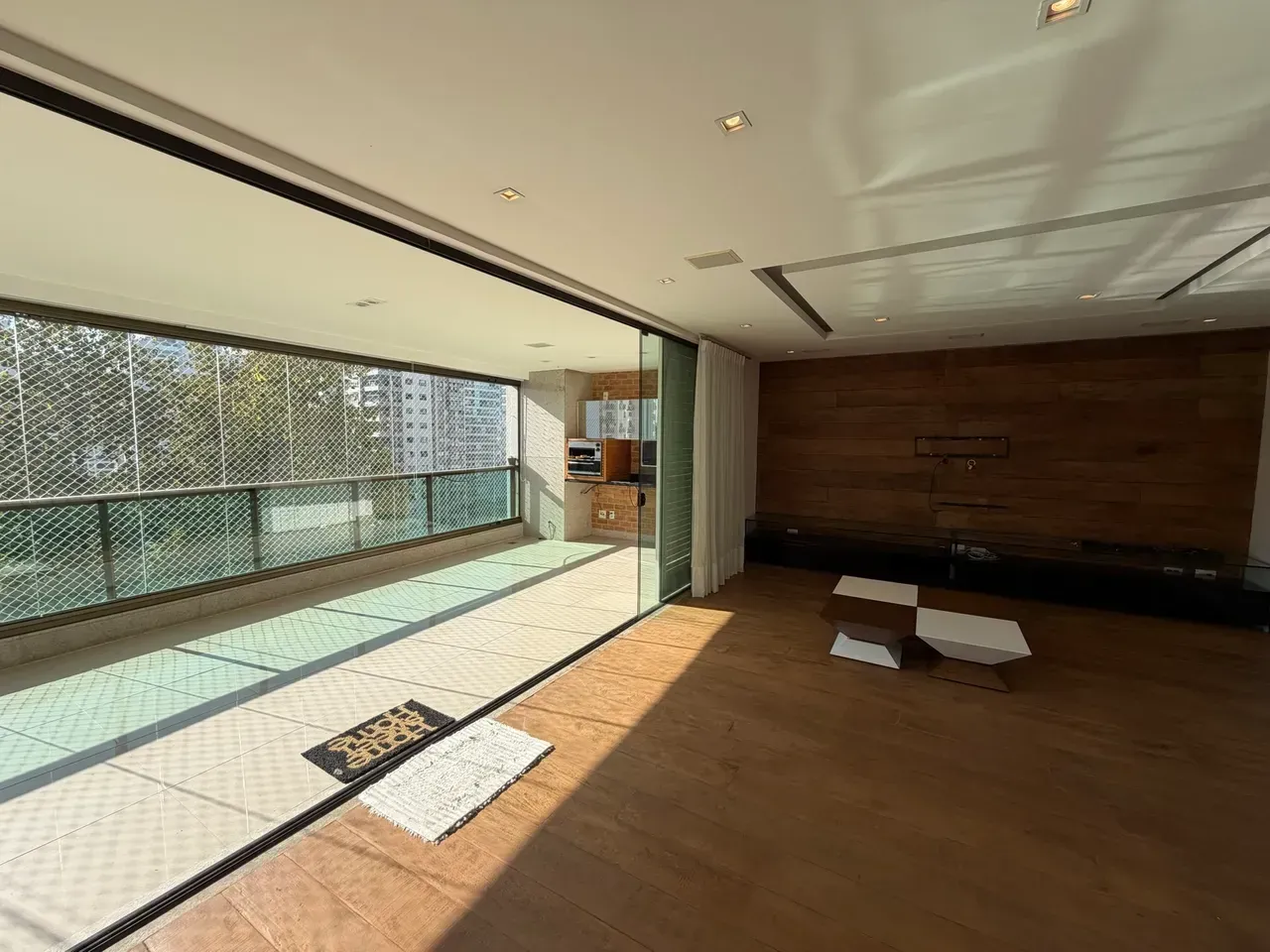 Furnished 3-bedroom apartment with open-plan kitchen — photo 6