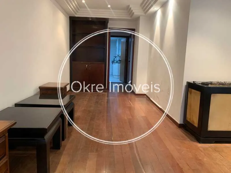 Apartamento com 3 quartos e varanda — photo 14