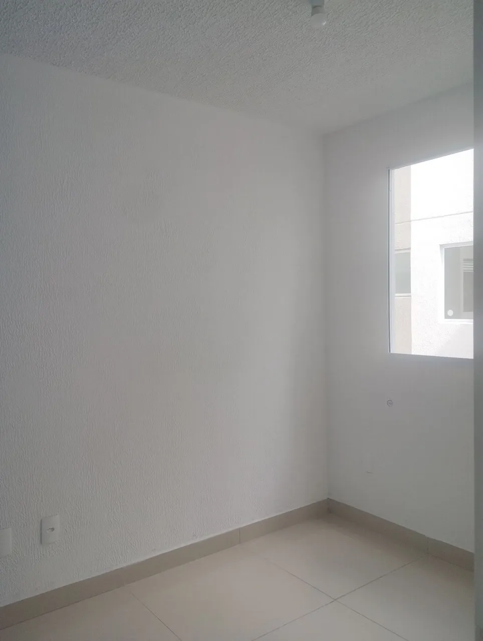 Apartamento com 2 dormitórios e banheiro com box de vidro — photo 14