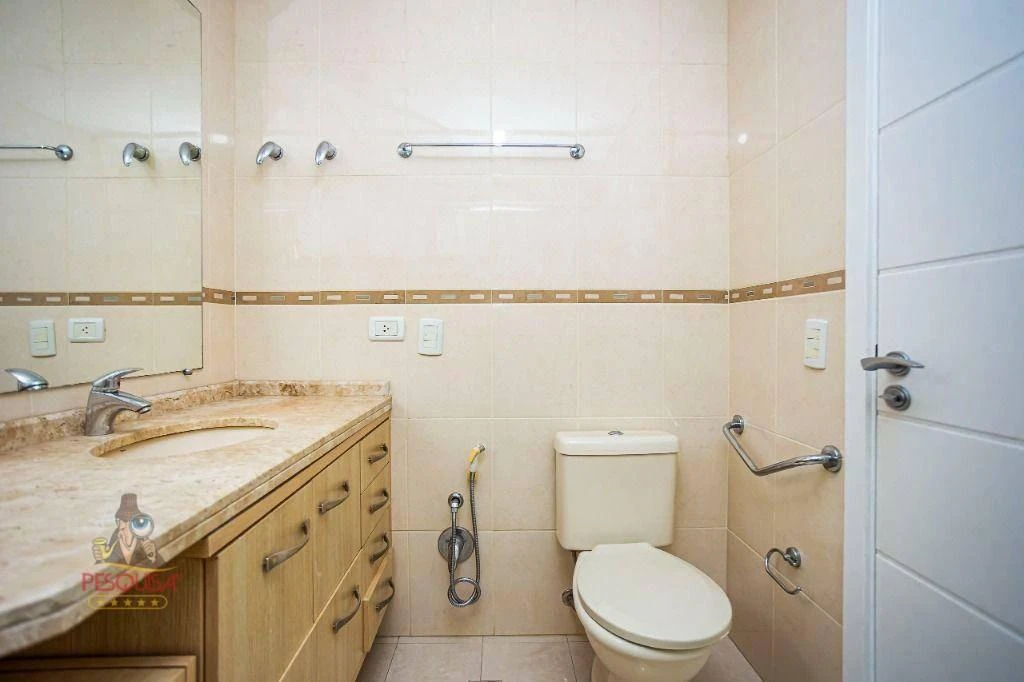 Apartment with 4 bedrooms and 190 m² — photo 37