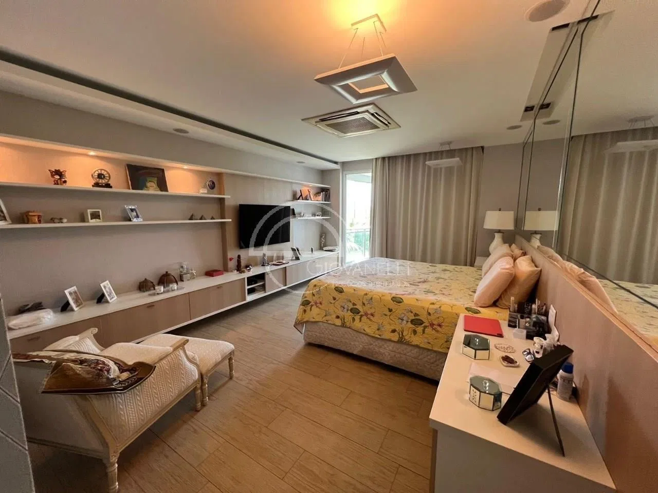 Квартира 400 м² з 4 спальнями та 5 ванними кімнатами — photo 25