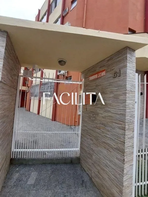 Apartamento de 1 dormitorio con cocina cerrada y gas — photo 6