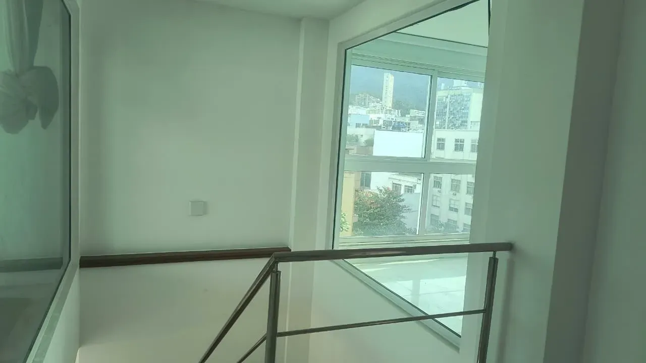 Rooftop apartment with 3 bedrooms and 1 bathroom — photo 19