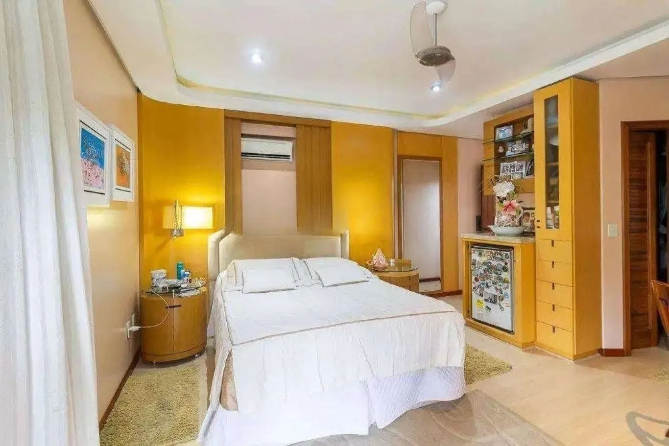 House with 4 bedrooms and a balcony in 516 m² — photo 3