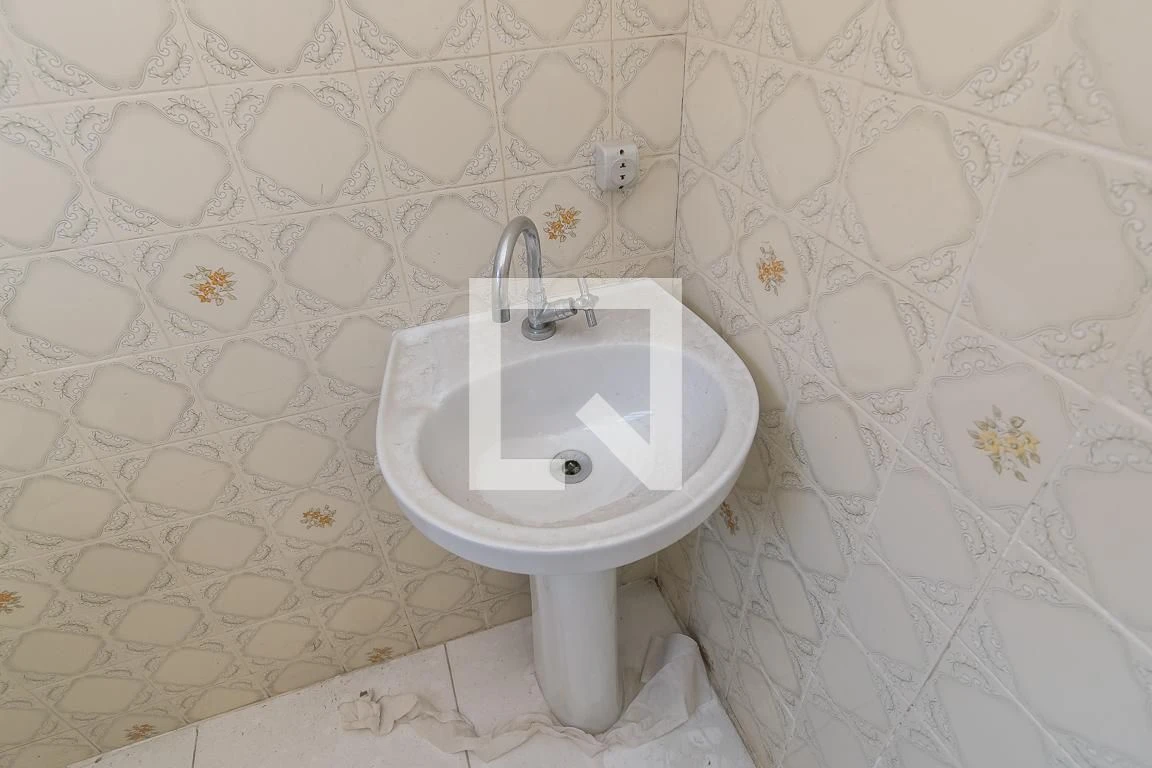 House for rent with 2 bedrooms and a balcony — photo 42