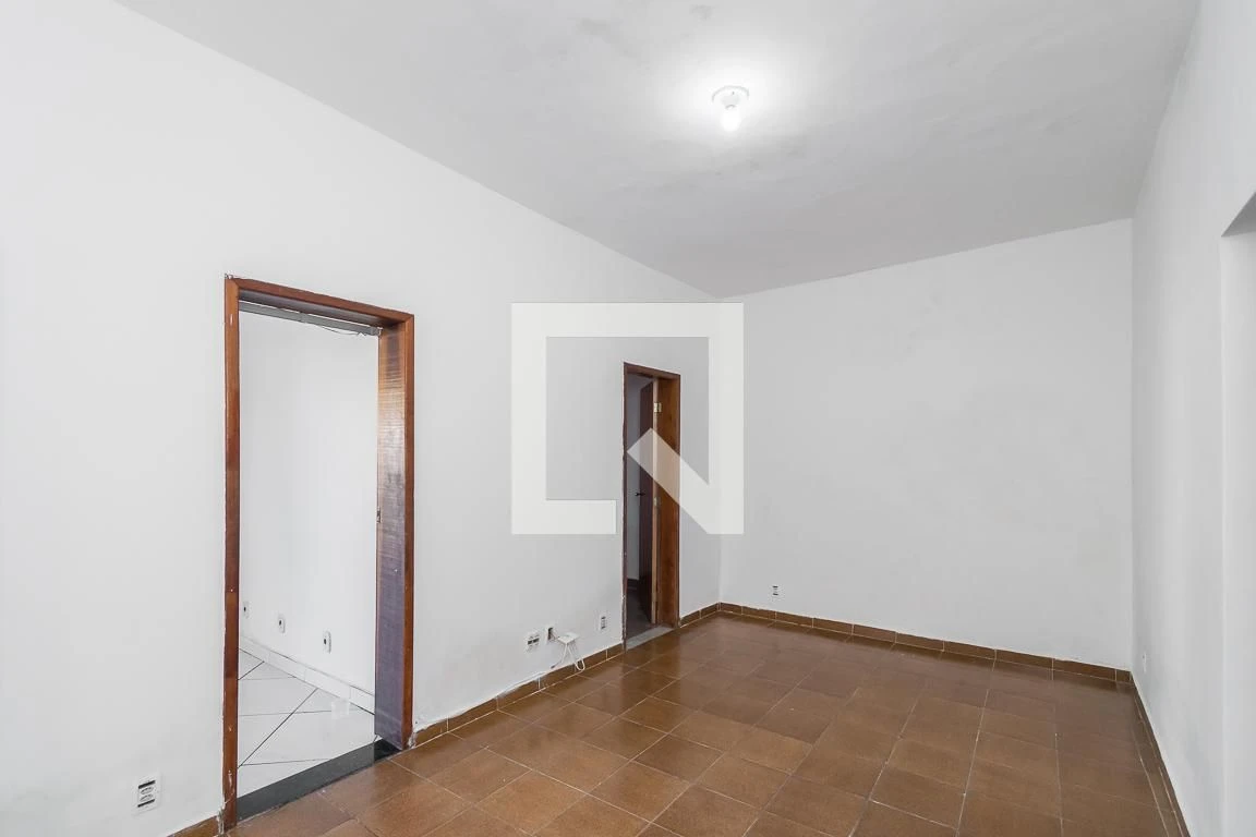 Casa para locação com 3 quartos, 2 banheiros e 1 vaga — photo 11