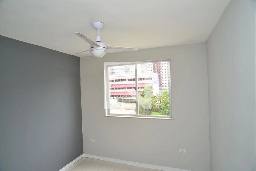 3-bedroom apartment in a building with a gym — photo 23
